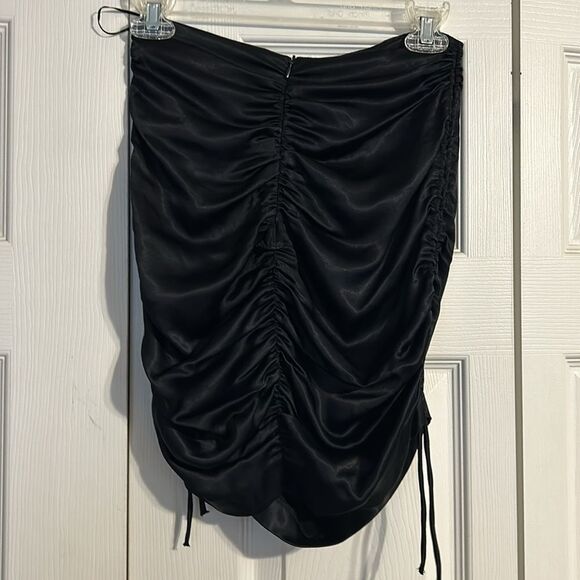 ZARA NWT X-Small Black Satin Ruched Bodycon Mini Skirt Drawstring Sexy Night Out - Picture 6 of 8